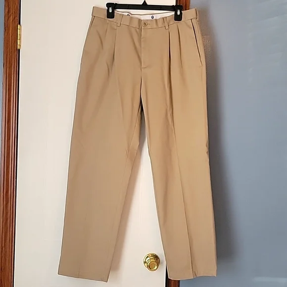 Haggar | Pants | Haggar Mens Classic Fit Pleated Dress Pants Size 34x32 |  Poshmark